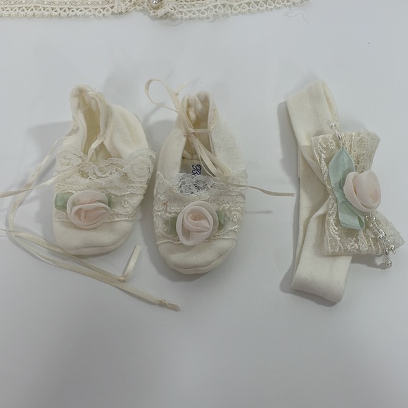 Vintage Baby Girl’s Fancy Cardigan, Booties, Headband, Blanket, Cream, lace, Bea - Picture 13 of 17